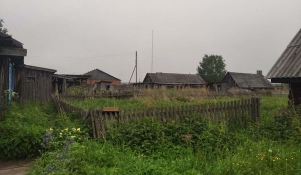 Новая Бурка — село Бакчарского района Томской области
