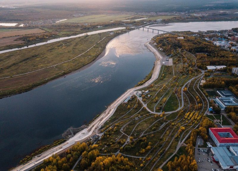 Вид на город Томск с высоты птичьего полёта в разные сезоны